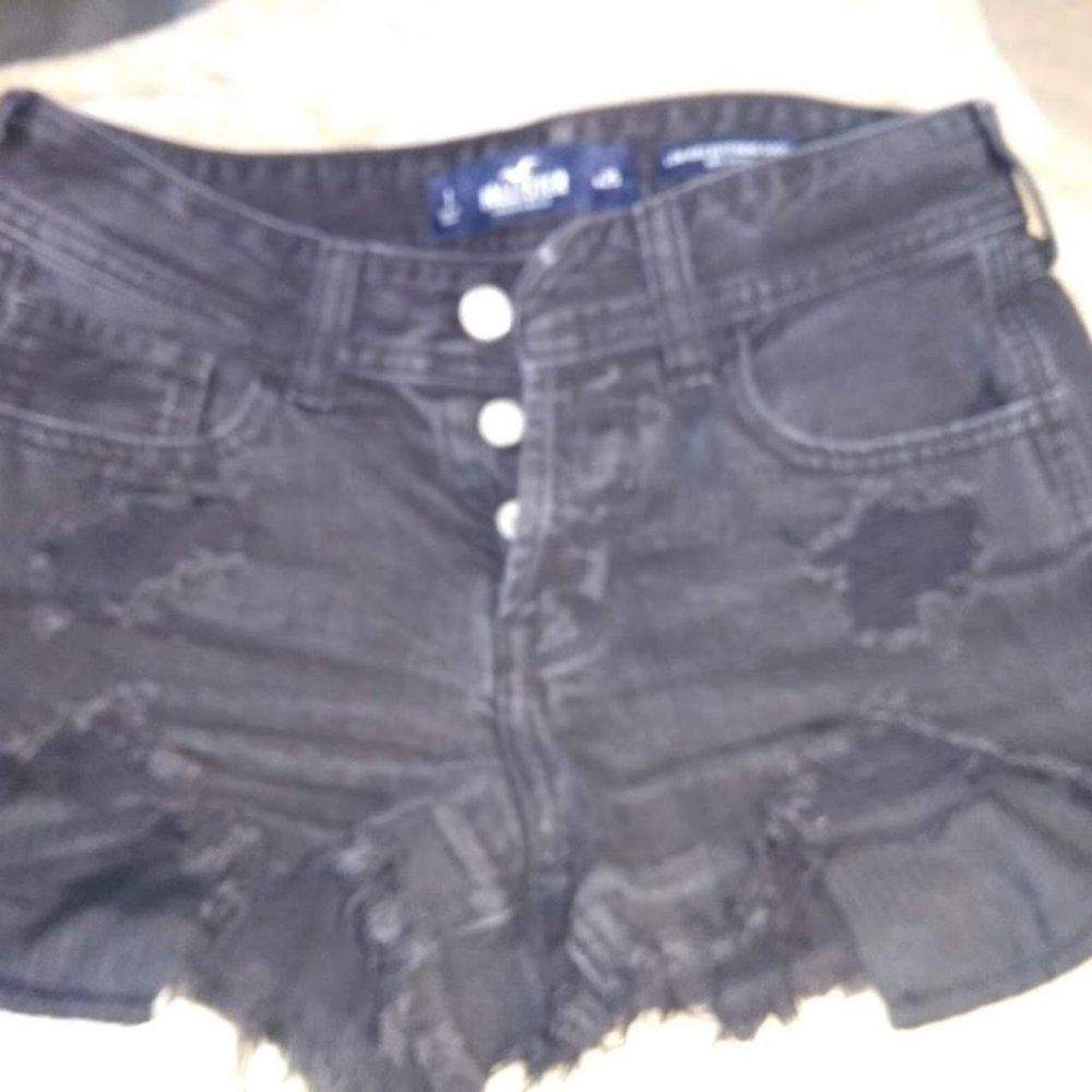 Hollister black shorts - size 25